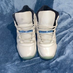 Jordan 11s